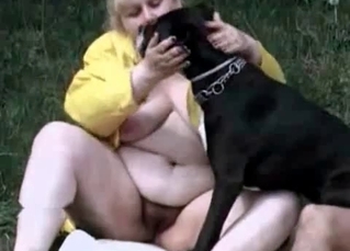 Dog loves that juicy MILF pussy